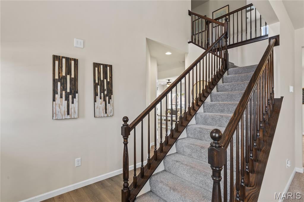 211 Brookview Way Court