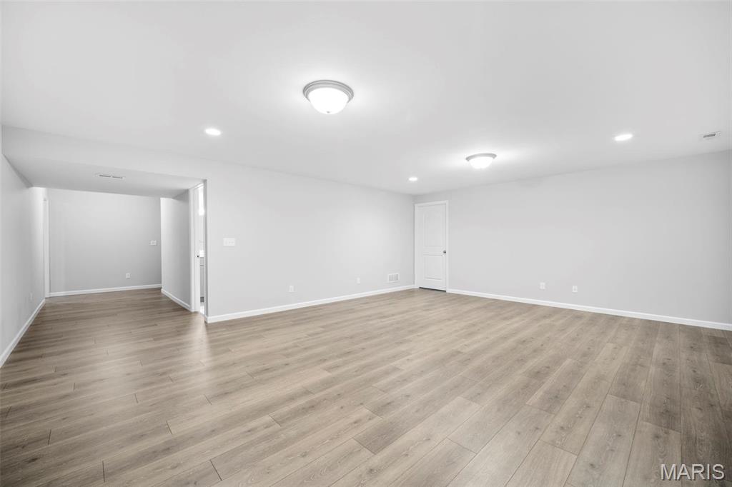 Wentzville, Missouri 63385, United States, 4 Bedrooms Bedrooms, ,3 BathroomsBathrooms,Residential,Pending,124205