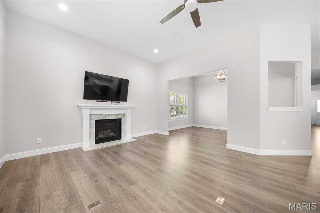 Wentzville, Missouri 63385, United States, 4 Bedrooms Bedrooms, ,3 BathroomsBathrooms,Residential,Pending,124205