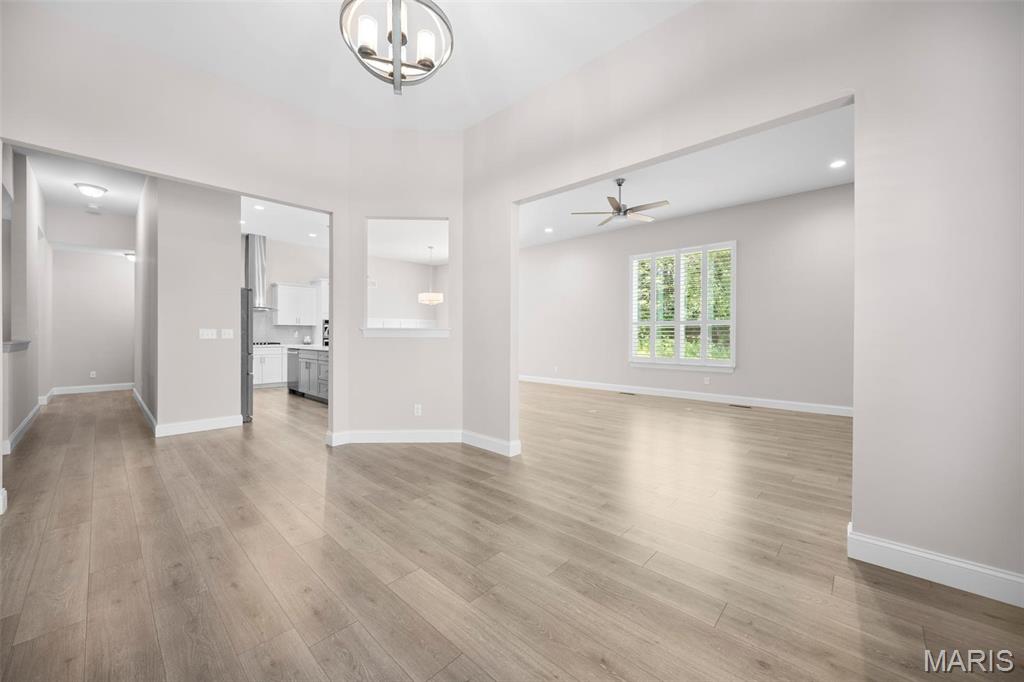 Wentzville, Missouri 63385, United States, 4 Bedrooms Bedrooms, ,3 BathroomsBathrooms,Residential,Pending,124205