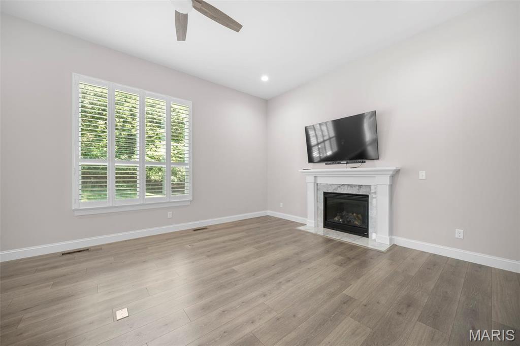 Wentzville, Missouri 63385, United States, 4 Bedrooms Bedrooms, ,3 BathroomsBathrooms,Residential,Pending,124205