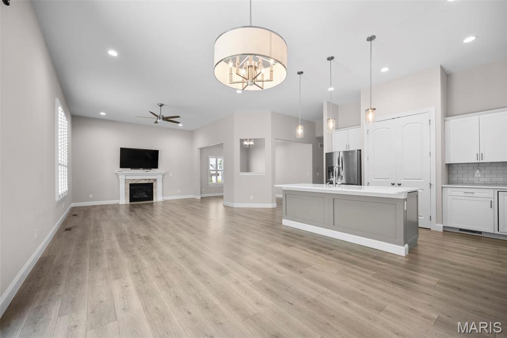 Wentzville, Missouri 63385, United States, 4 Bedrooms Bedrooms, ,3 BathroomsBathrooms,Residential,Pending,124205