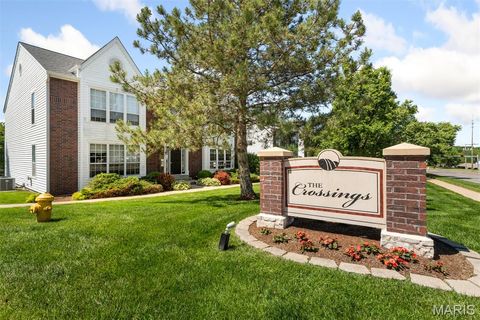 Tiny photo for 1311 Crossings Court #C, Ballwin, MO 63021 (MLS # 26029573)
