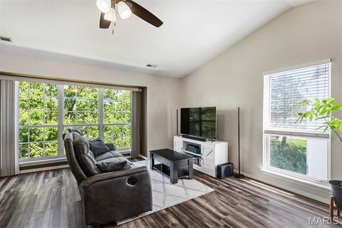 Tiny photo for 1311 Crossings Court #C, Ballwin, MO 63021 (MLS # 26029573)