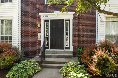 Tiny photo for 1311 Crossings Court #C, Ballwin, MO 63021 (MLS # 26029573)