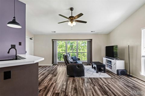 Tiny photo for 1311 Crossings Court #C, Ballwin, MO 63021 (MLS # 26029573)