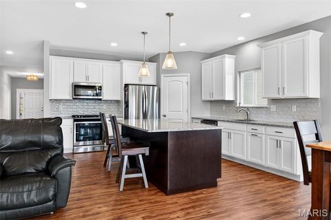 Tiny photo for 526 Columbia Downs Drive, Lake Saint Louis, MO 63367 (MLS # 26017958)