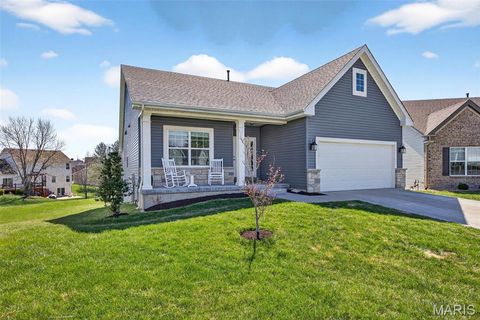 Photo of 526 Columbia Downs Drive, Lake Saint Louis, MO 63367 (MLS # 26017958)