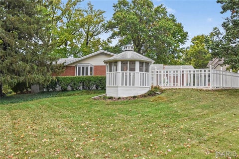 Tiny photo for 301 Graeser Road N, Creve Coeur, MO 63141 (MLS # 26067362)