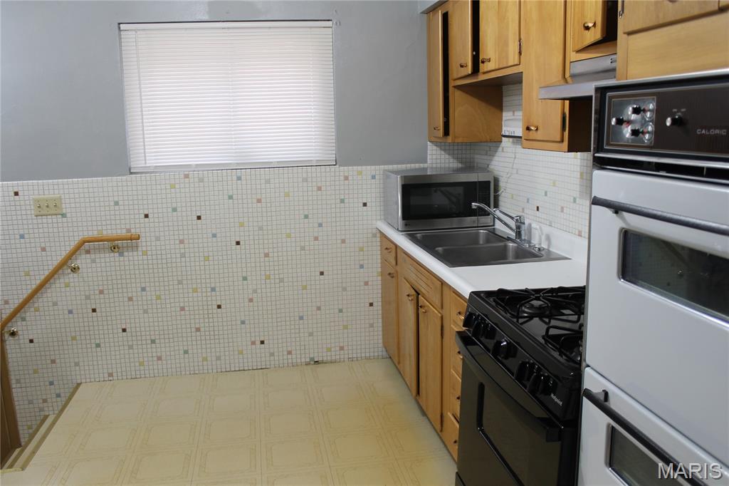 Carondelet Add - Residential Lease