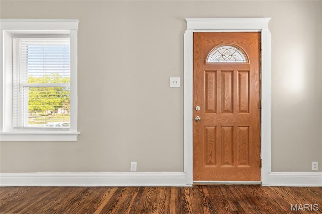 Photo of 12 Sunset Court, Pasadena Park, MO 63121 (MLS # 26023600)