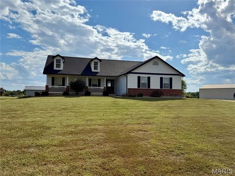 Photo of 206 Bo Court, Troy, MO 63379 (MLS # 25068088)