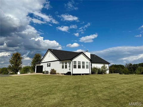 Tiny photo for 206 Bo Court, Troy, MO 63379 (MLS # 25068088)