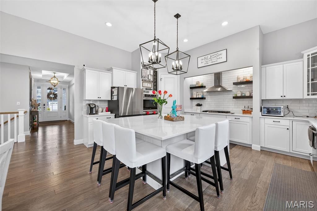 Photo of 101 Far Meadow Drive, Lake Saint Louis, MO 63367 (MLS # 26016185)