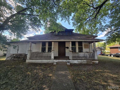 Photo of 359 W Hayes Street, Lebanon, MO 65536 (MLS # 26058185)