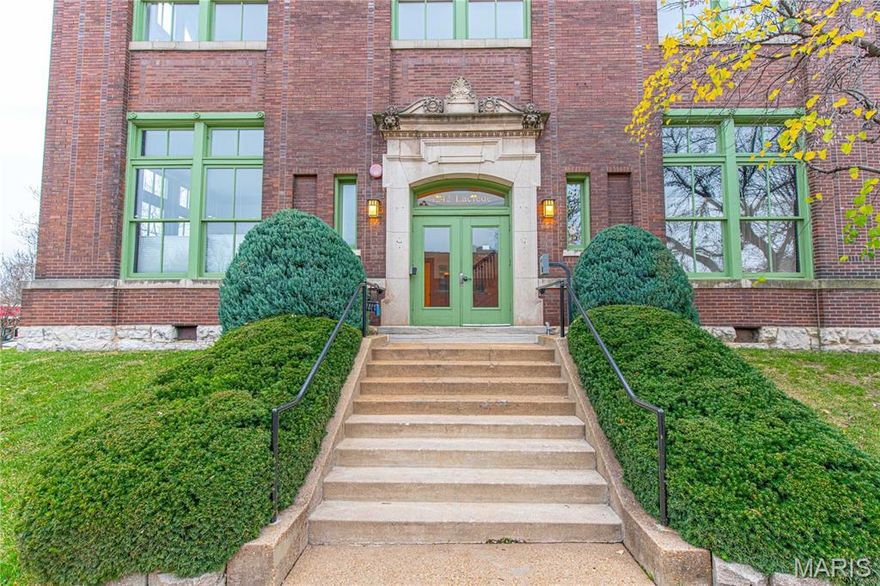 Experience elevated urban living in this condo in the heart of the Central West End. Defined by its soaring 14-foot ceilings and striking 10-foot windows, the condo is filled with natural light and offers an impressive sense of scale and openness. Designed with both comfort and entertaining in mind, the open floor plan seamlessly connects living, dining, and kitchen spaces. The updated kitchen features granite countertops, abundant cabinetry, and generous seating options at the island and breakfast area—creating a natural gathering place. The primary bedroom has views to the pool and includes an expansive wall of closets. Thoughtfully equipped with a Murphy bed, the second bedroom provides adaptable space that transitions effortlessly from guest quarters to an office. In-unit laundry and lofted storage adds practical convenience. Two assigned parking spaces—one covered and one uncovered—accompany the unit, along with access to the community pool and spacious courtyard. Enjoy the neighborhood amenities including a coffee shop, wine bar, and the Boyle Laclede Community Garden. The property’s premier location places you within walking distance of BJC HealthCare, Cortex Innovation Community, Forest Park, and the Central West End’s renowned dining and retail corridor. This condo is the complete package of style, substance, and exceptional convenience.