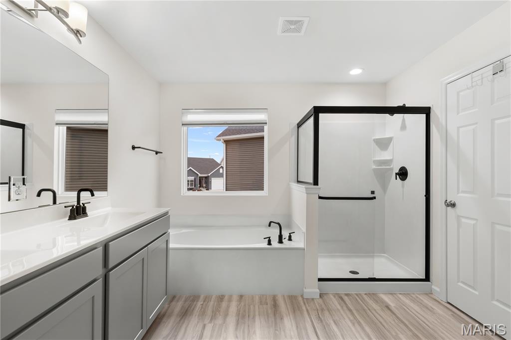 Majestic Pointe - Residential