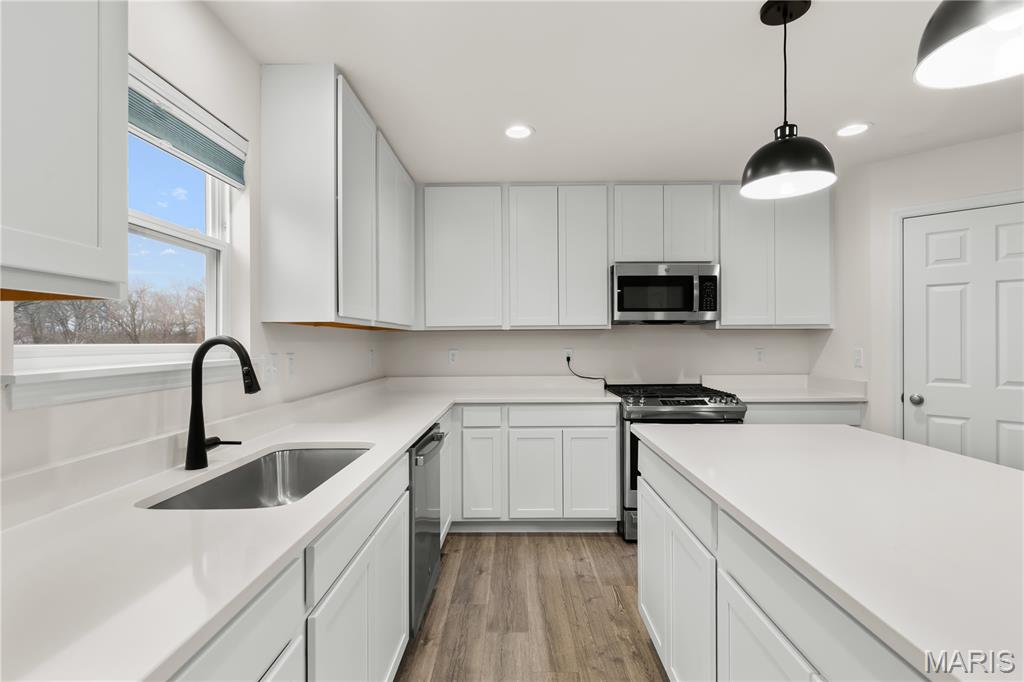 Majestic Pointe - Residential