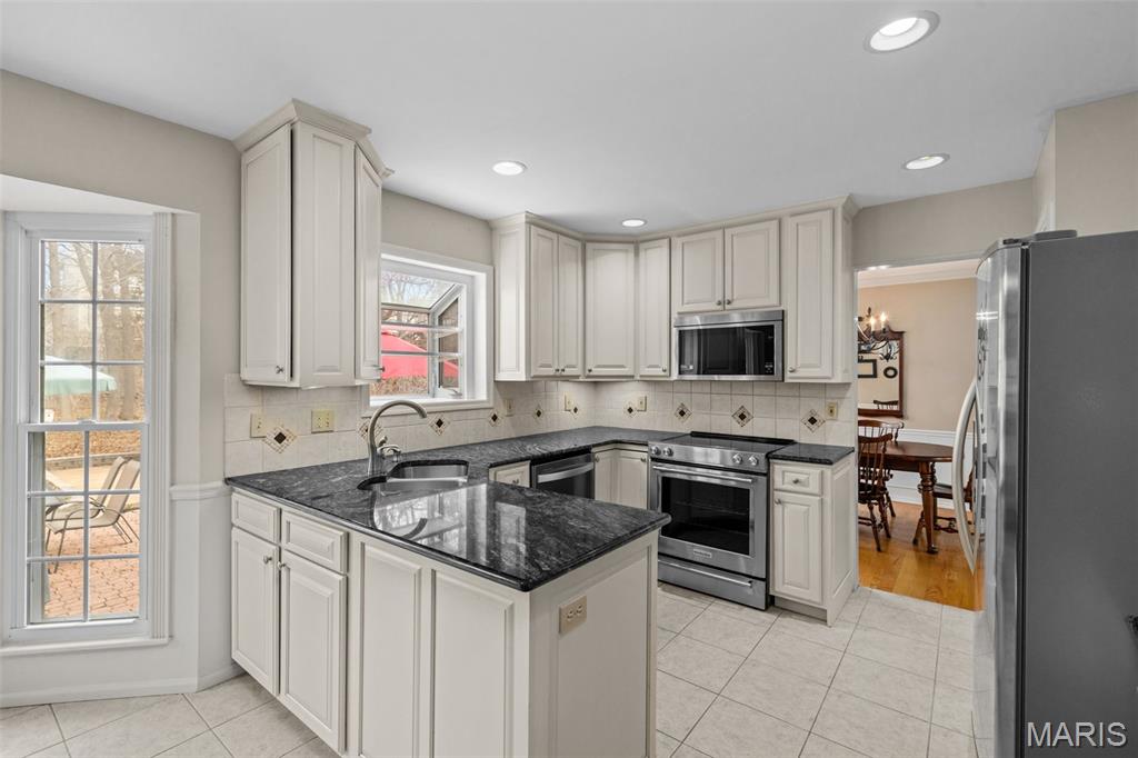 Oakwood Farms Plat1 Lts 18 & 19 & Sec - Residential