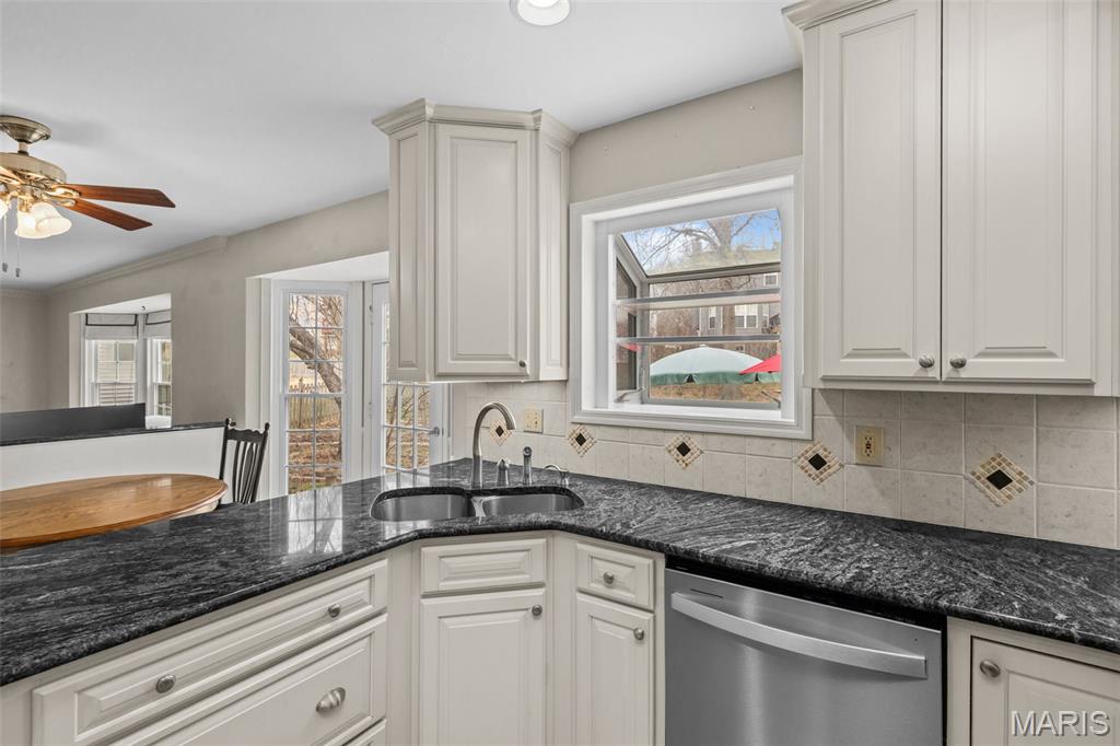 Oakwood Farms Plat1 Lts 18 & 19 & Sec - Residential