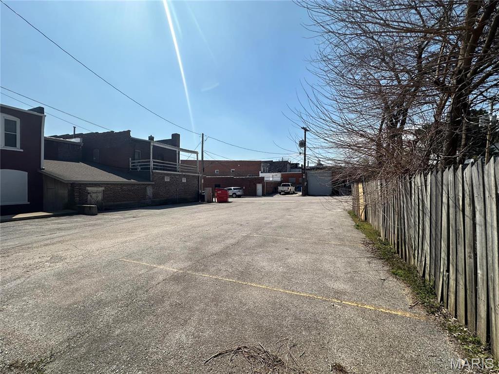 Von Phul & Draper - Commercial Sale