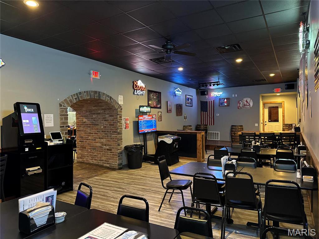 Von Phul & Draper - Commercial Sale