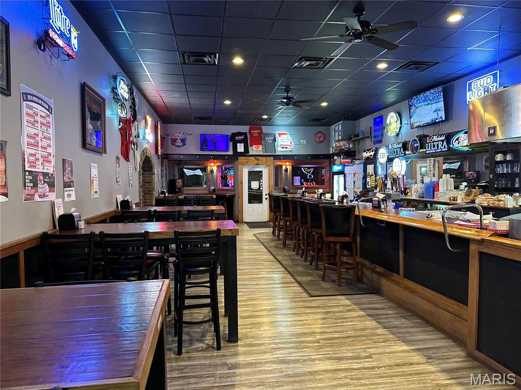 Von Phul & Draper - Commercial Sale