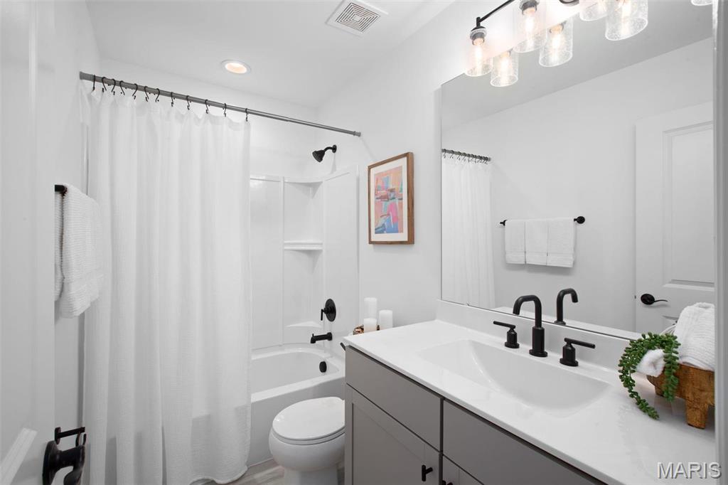 Bella Terra - Residential