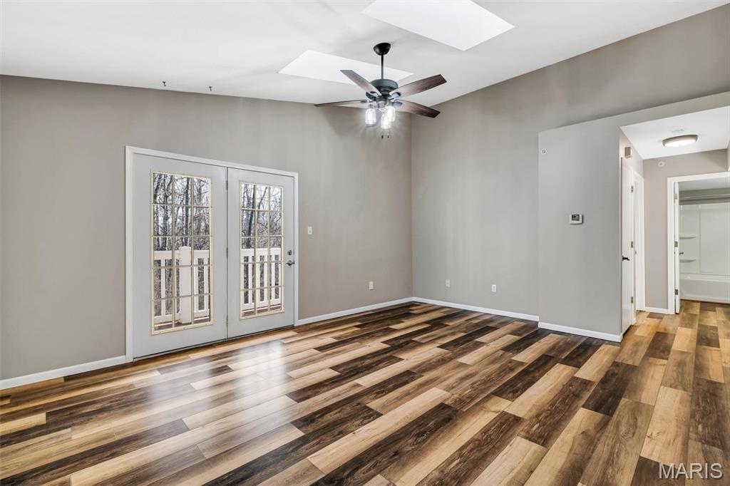 Summertree Village Condo - Residential