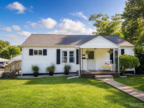 Photo of 622 E College Street, Farmington, MO 63640 (MLS # 26051790)