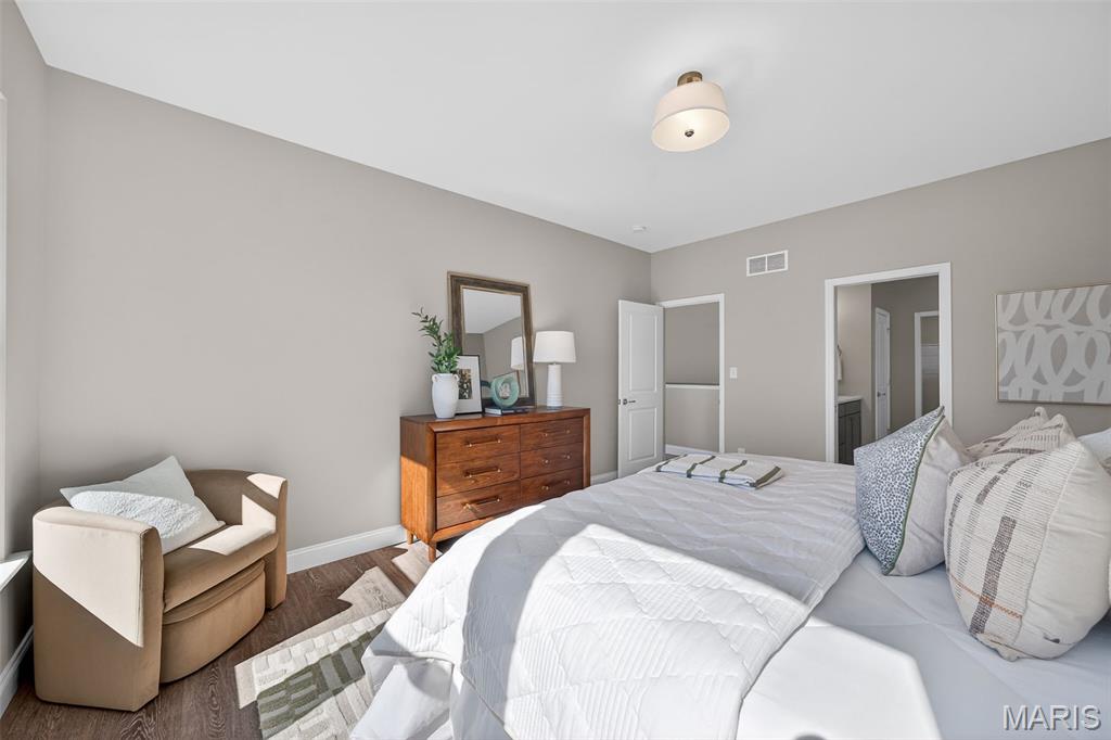 Ryehill Manor - Residential