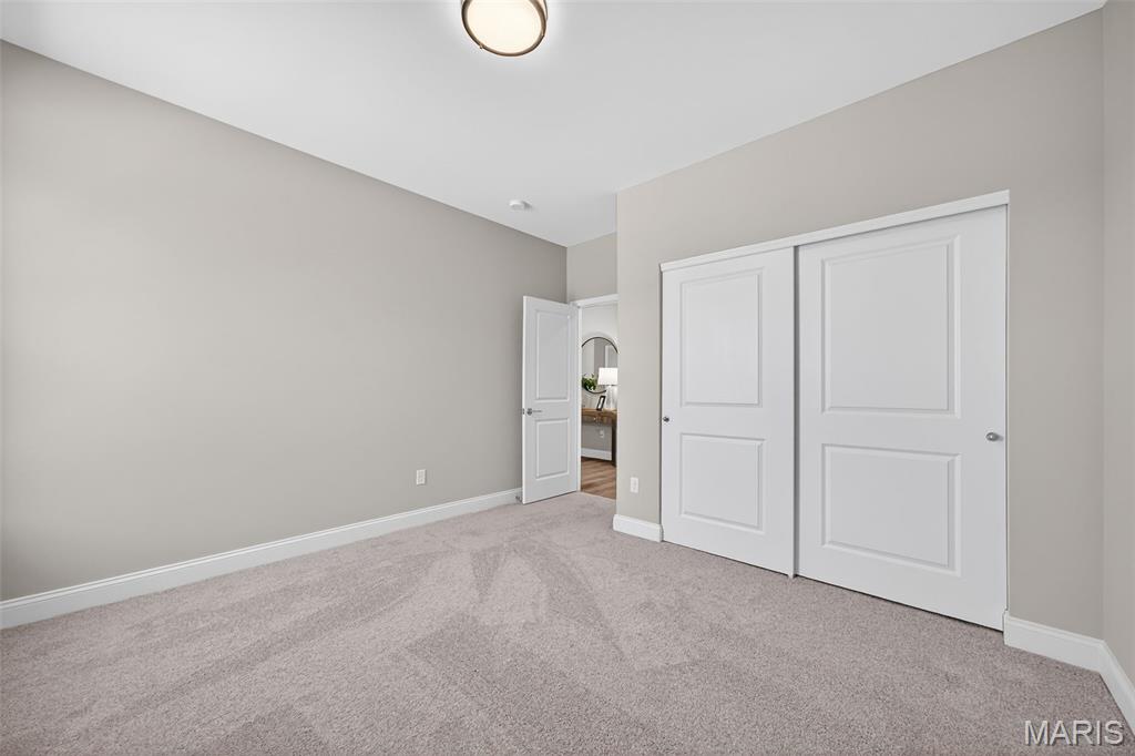 Ryehill Manor - Residential