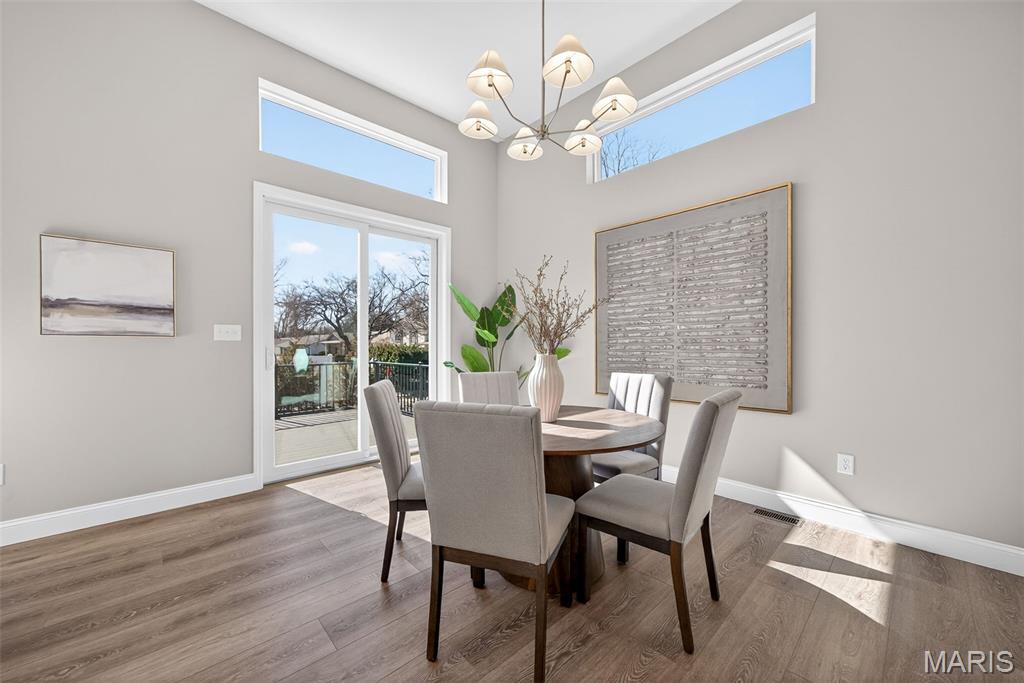 Ryehill Manor - Residential