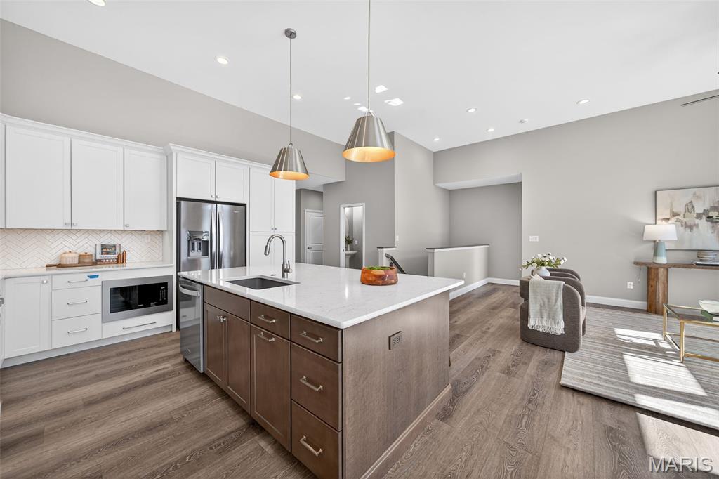 Ryehill Manor - Residential