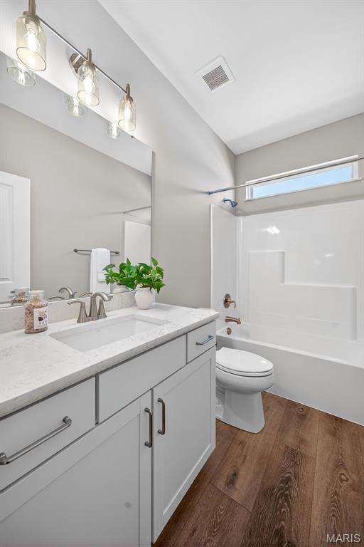 Ryehill Manor - Residential