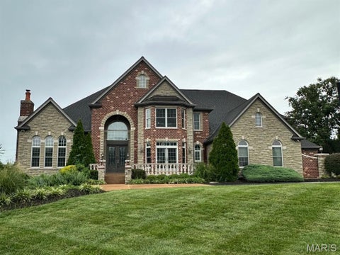 Photo of 33 Chapel Hill Estates, St Louis, MO 63131 (MLS # 26046533)