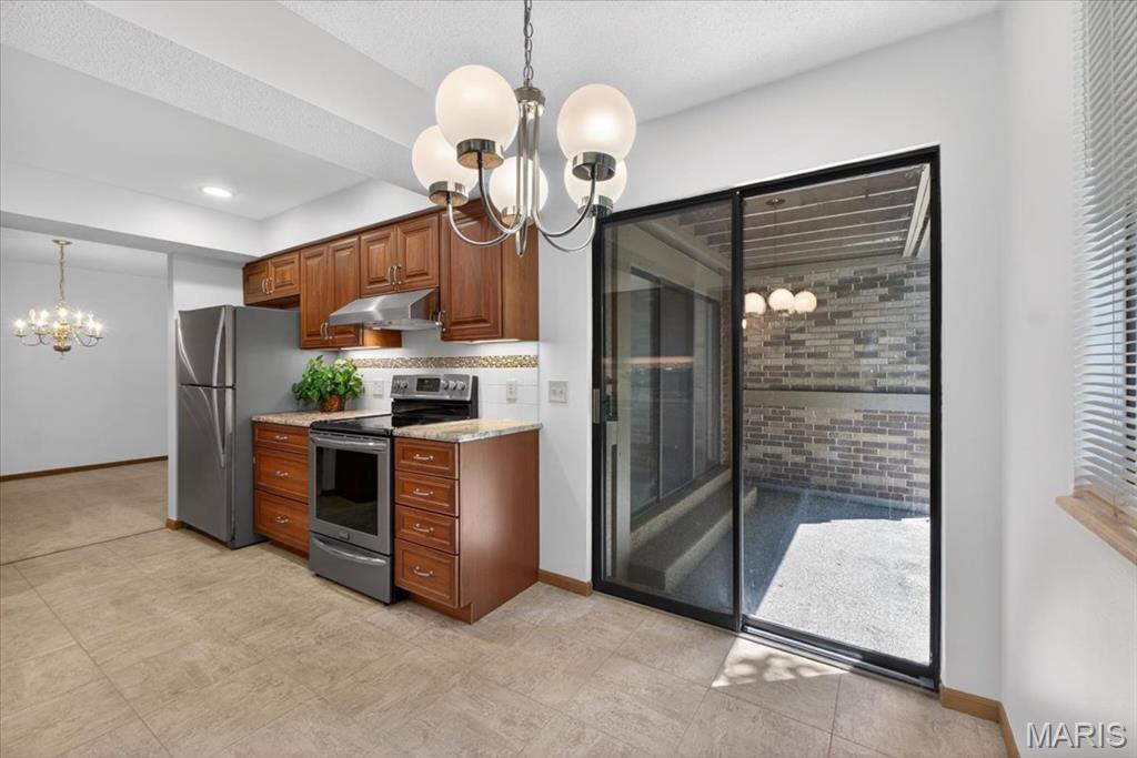 Royal Pines - Residential