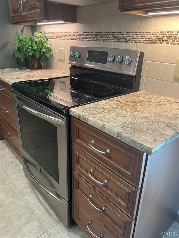 Royal Pines - Residential