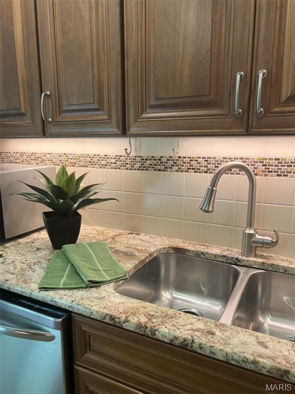 Royal Pines - Residential