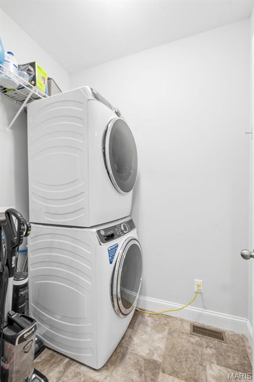 Carlton Glen Estate #13 - Residential