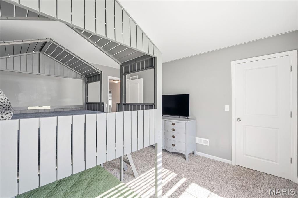 Carlton Glen Estate #13 - Residential