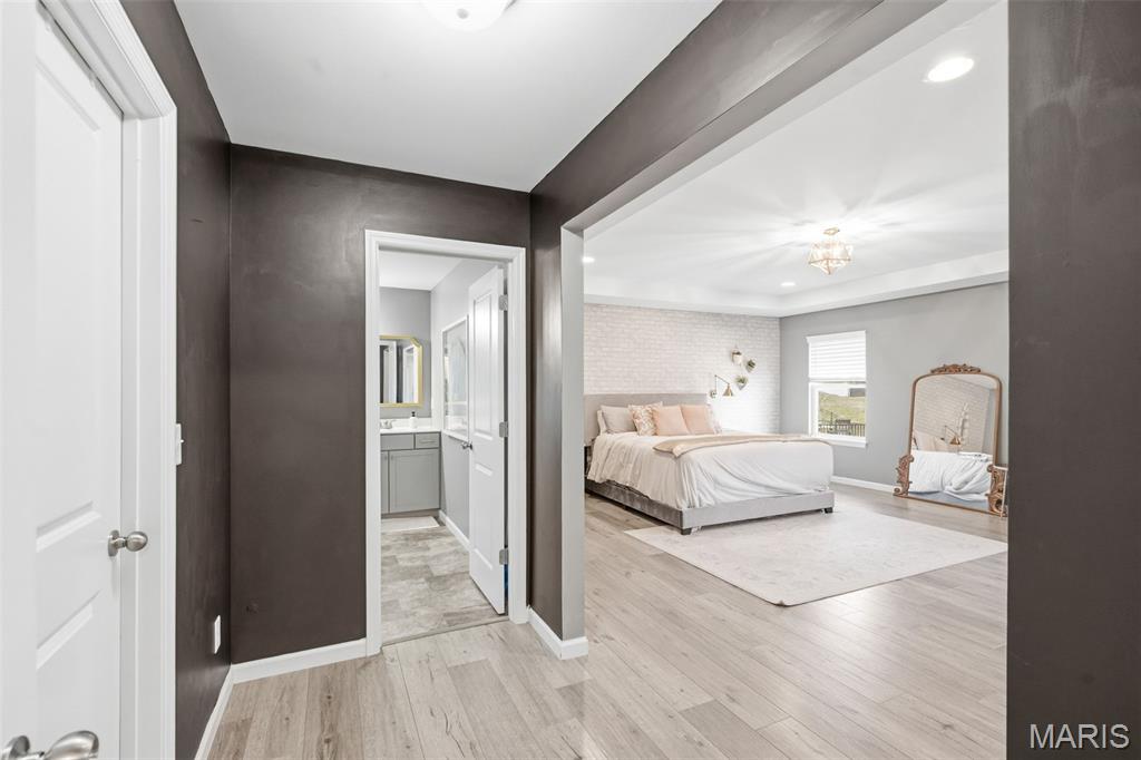 Carlton Glen Estate #13 - Residential