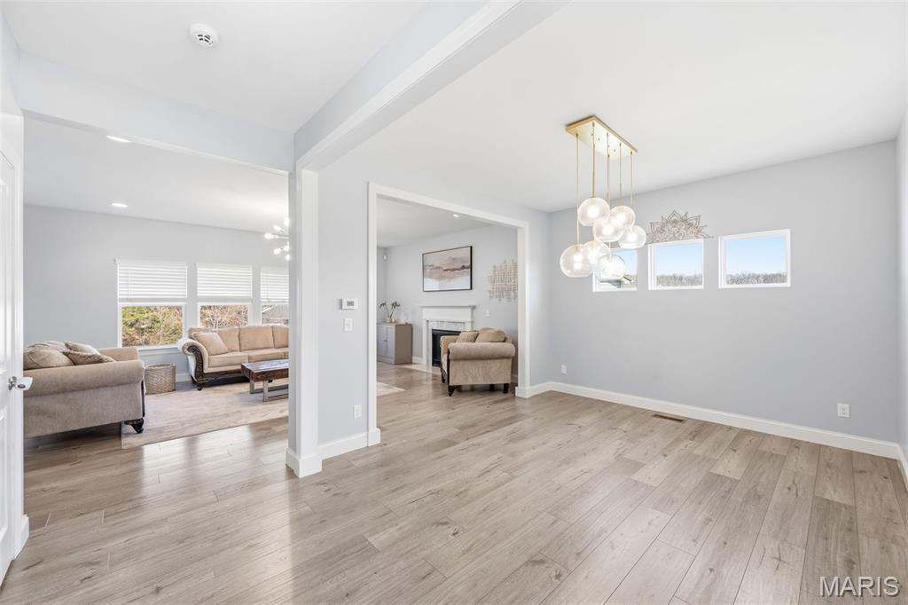 Carlton Glen Estate #13 - Residential