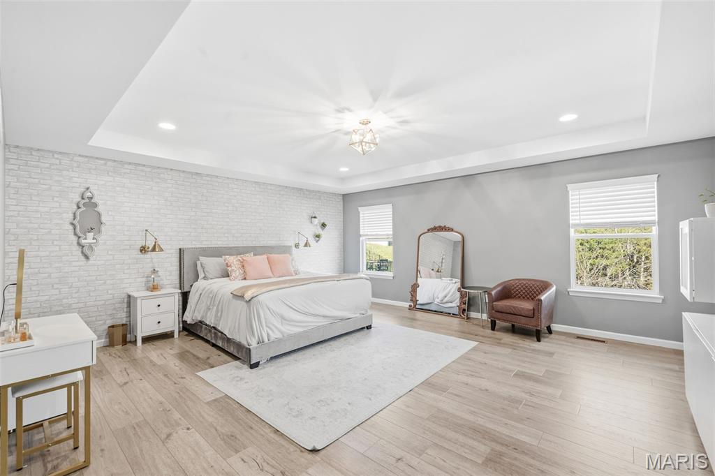 Carlton Glen Estate #13 - Residential