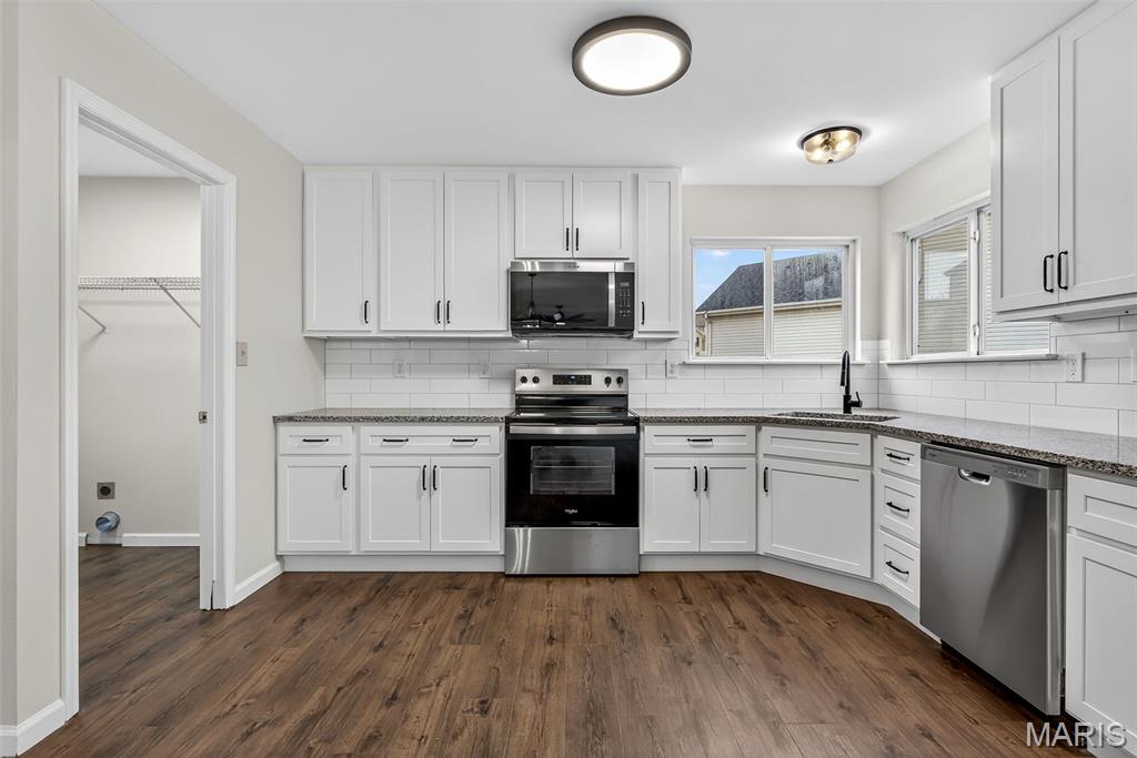 Carlton Manor - Residential Lease