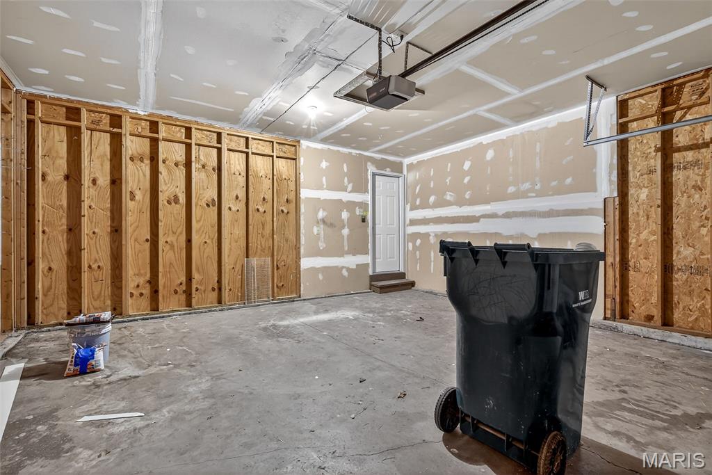 Carlton Manor - Residential Lease