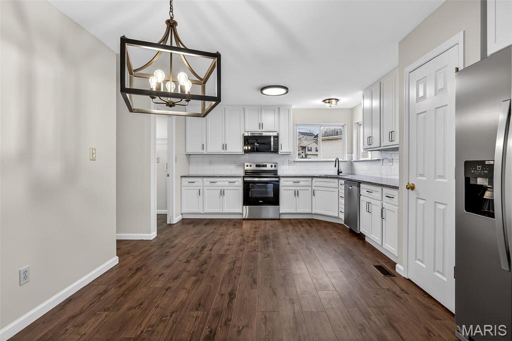 Carlton Manor - Residential Lease