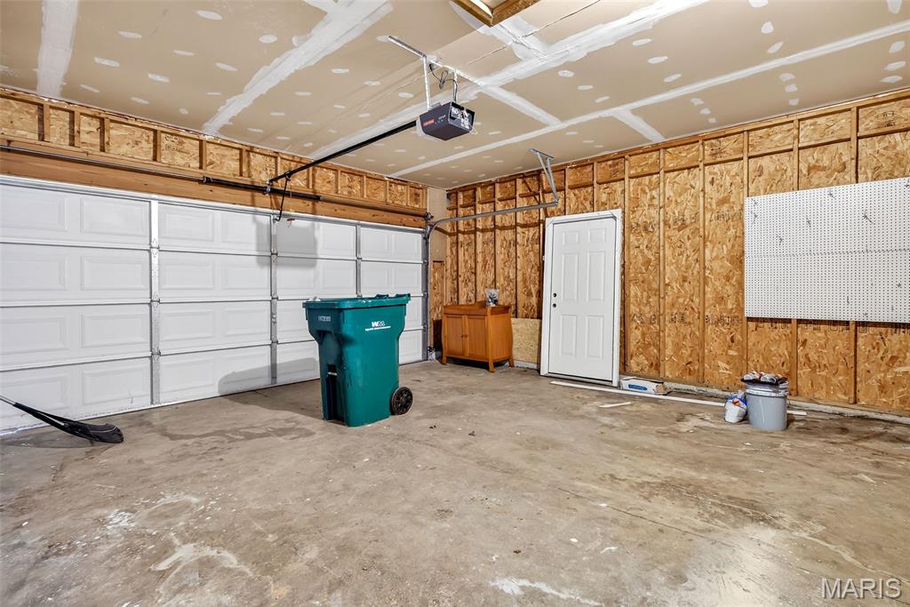 Carlton Manor - Residential Lease