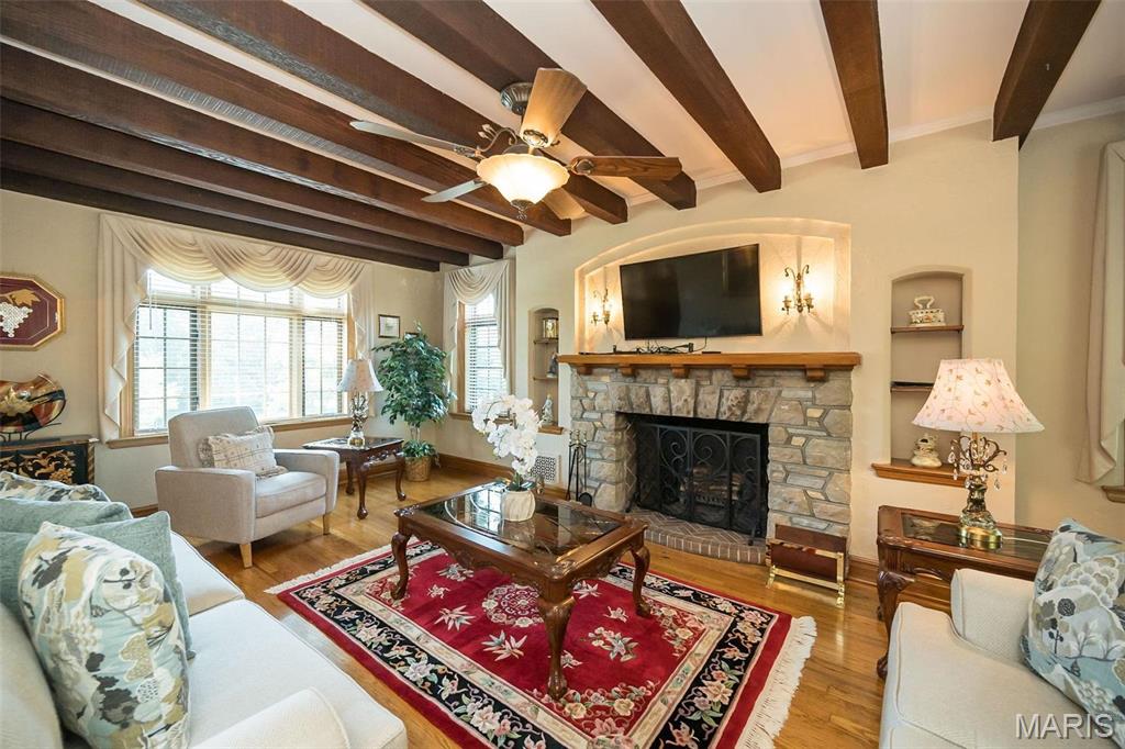 735 River Hills Drive