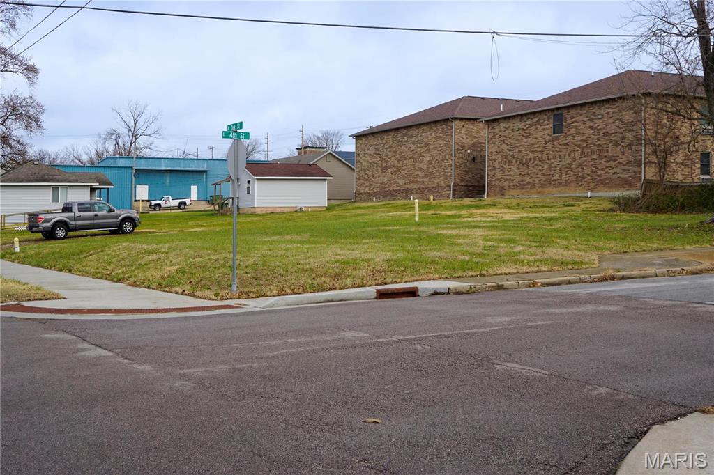 James Addition - Land